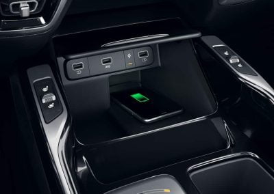 kia sorento ice my21 HEV 47 wireless phone charger LHD v02 sRGB